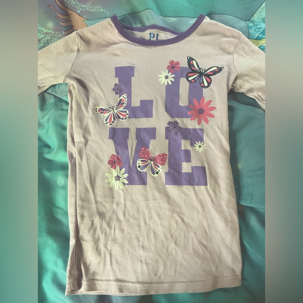 Kid girls cute pj shirt ! Originally from childrens place. Size :8 💜🎀🎁🧸